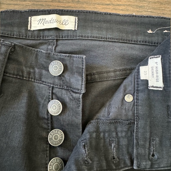 Madewell 9" Mid-Rise Skinny Jeans in Berkeley Black: Button-Through Edition - Picture 8 of 8